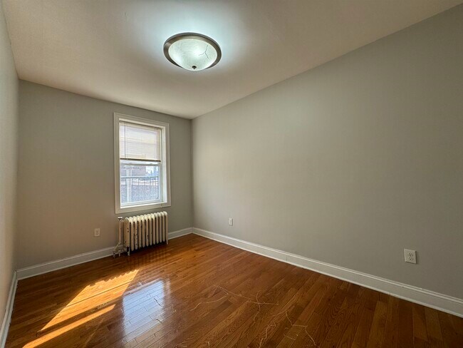Building Photo - 6099-6001 Hudson Ave