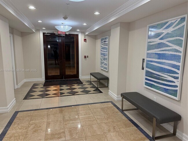 Foto del edificio - 1900 Van Buren St