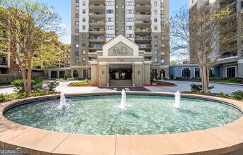 Building Photo - 795 Hammond Dr NE