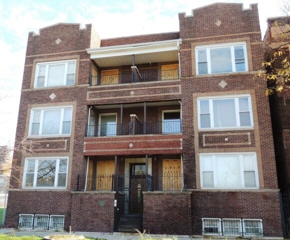 Foto principal - 6043 S Martin Luther King Dr