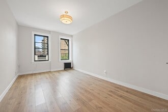 Building Photo - 136-5 Sanford Ave