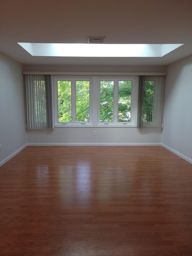 Living Room - 330 N Harrison St