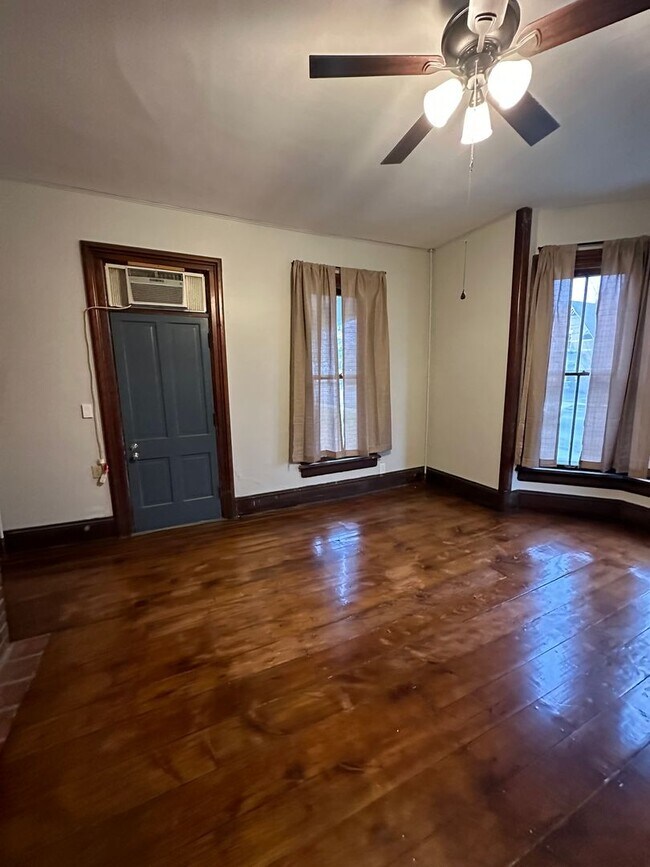 Foto del edificio - 511 E 5th St