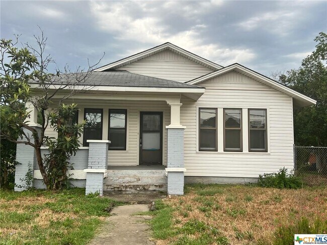 Building Photo - 140 Wright Ave