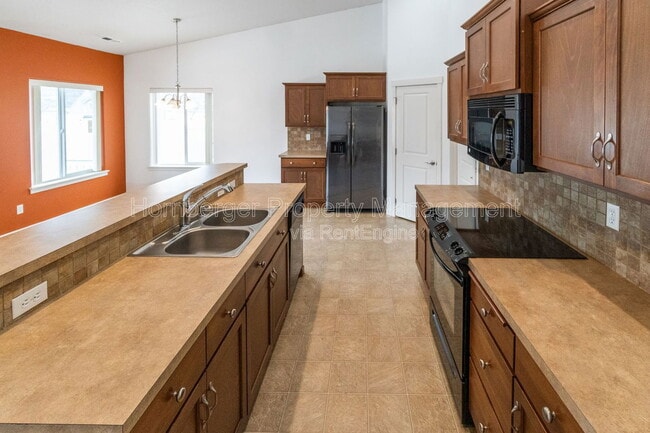 Foto del edificio - 1807 E Vanetta Ave