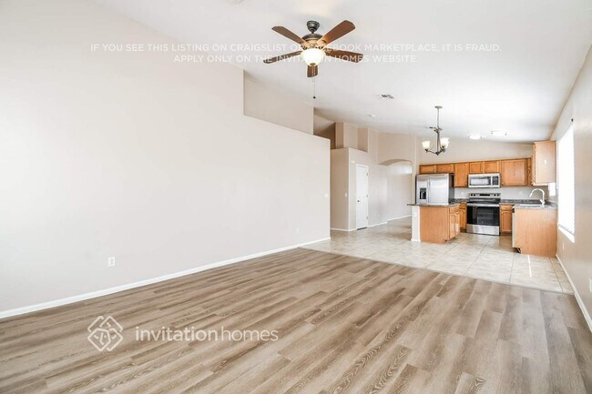 Foto del edificio - 8741 E Obispo Ave