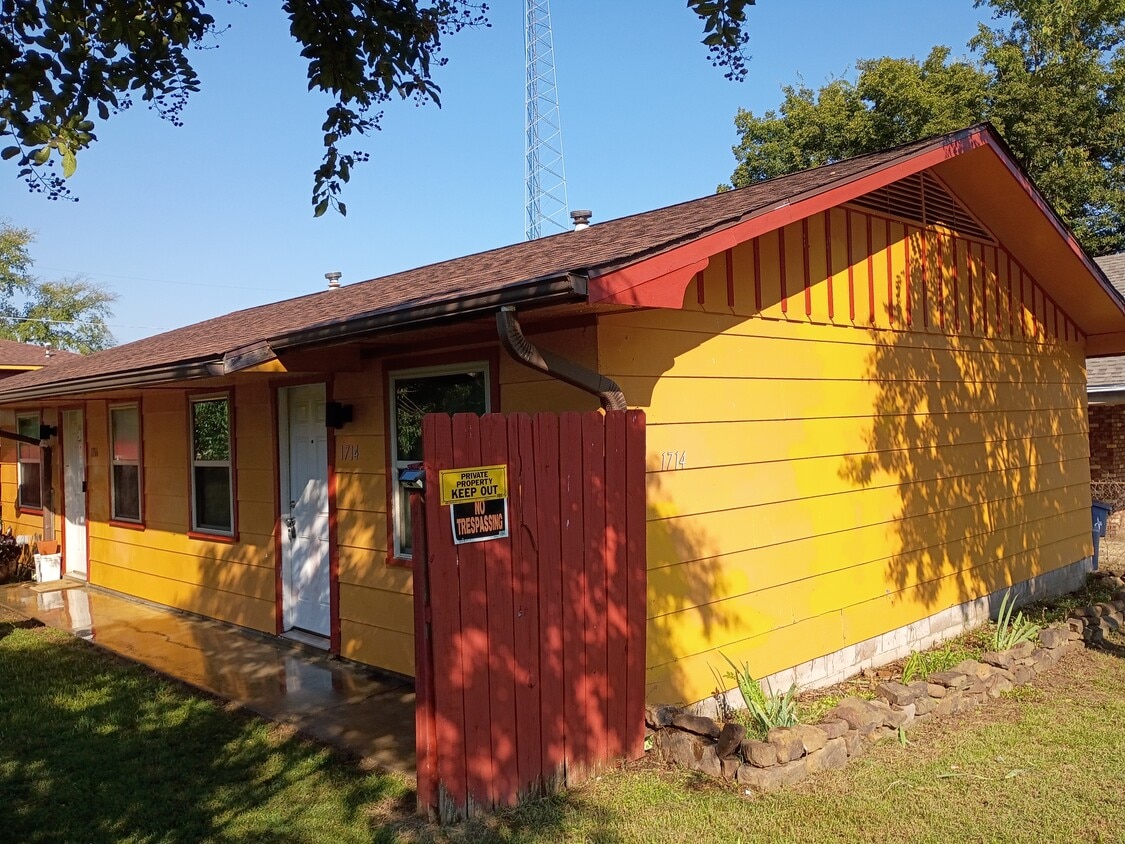 Property Front - 1714 S 28th St