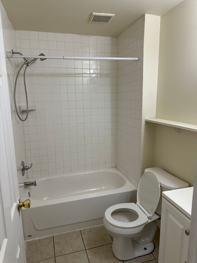 Foto del edificio - 6320 Keystone St