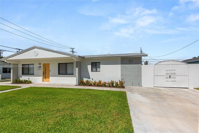Foto del edificio - 6010 SW 108th Pl