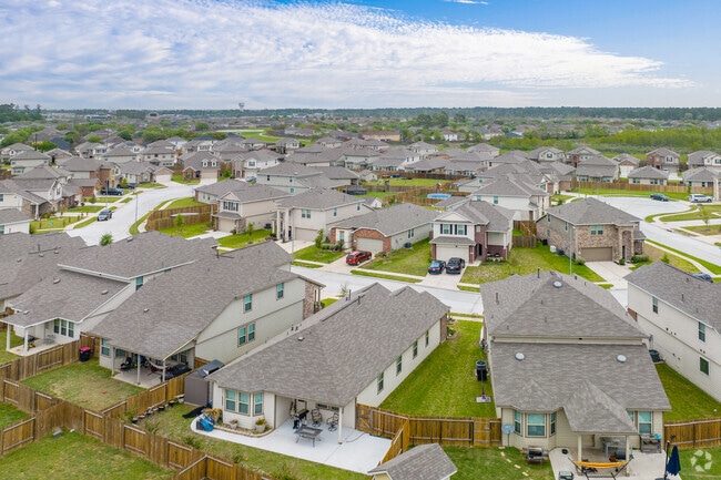 Residents are moving into Newer Construction homes in Humble.