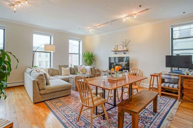 Foto del edificio - 1115 Willow Ave