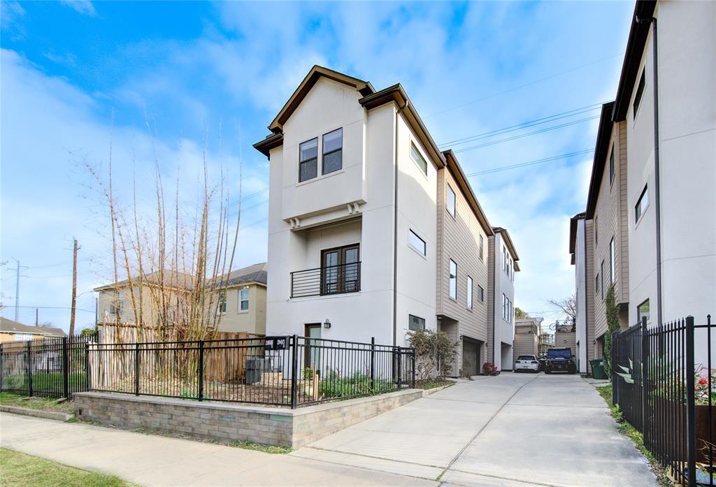 2805 Blodgett St Unit A, Houston, TX 77004 Condo for Rent in Houston