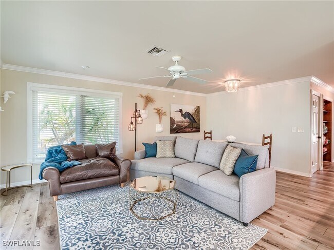 Foto del edificio - 6020 Cypress Ln