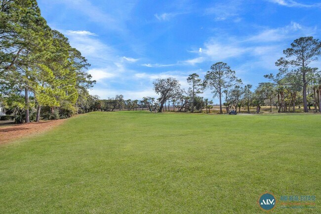 Building Photo - Immaculate 2-Bedroom Ground-Floor Villa in...