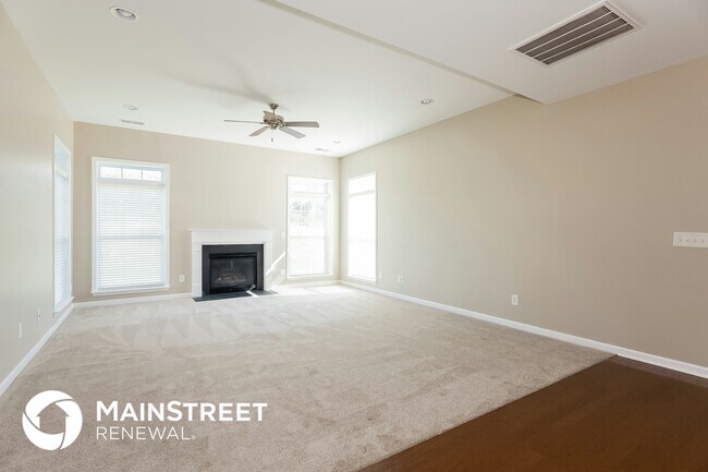 Building Photo - 9163 Marasol Ln