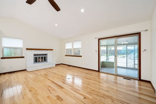 Building Photo - Quiet Home with Views, Charm, and Oasis Yard!