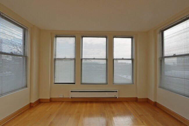 Foto del edificio - 918 W Buena Ave