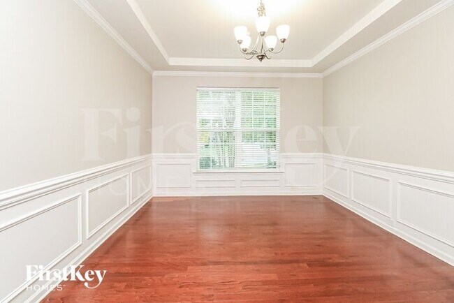 Foto del edificio - 2648 Kinmere Dr