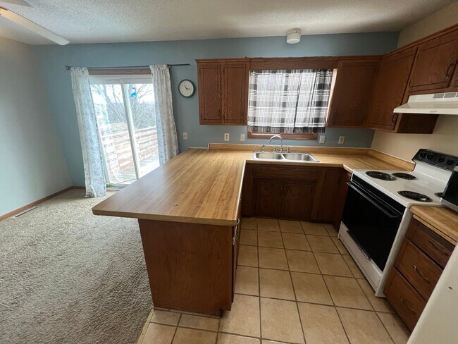 Foto del edificio - 4702 13th Ave NW