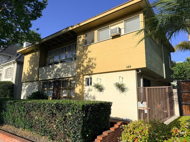 Building Photo - 149 S Spalding Dr