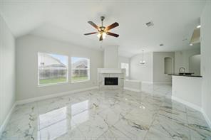 Foto del edificio - 9819 Lynnrose Springs Dr