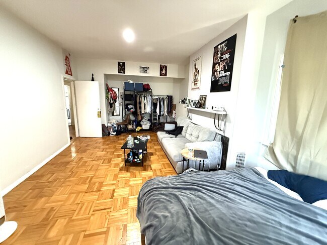 Foto del edificio - 921 Beacon St