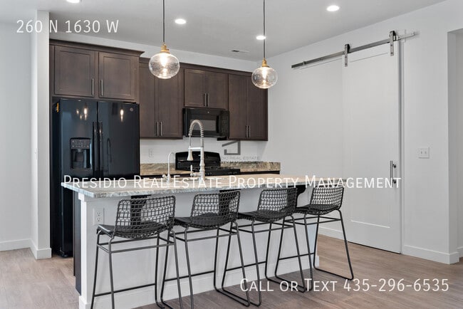Building Photo - 260 N 1630 W
