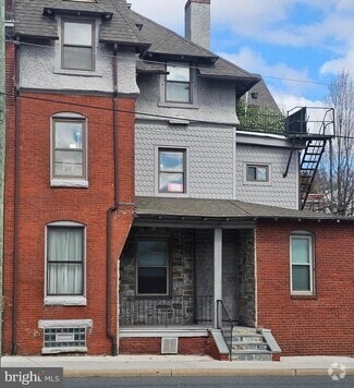 Building Photo - 1303 Pennsylvania Ave