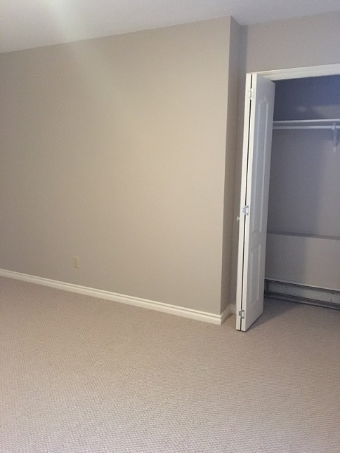 Building Photo - 0 Bed 0 Bath Unit in Red Deer, AB