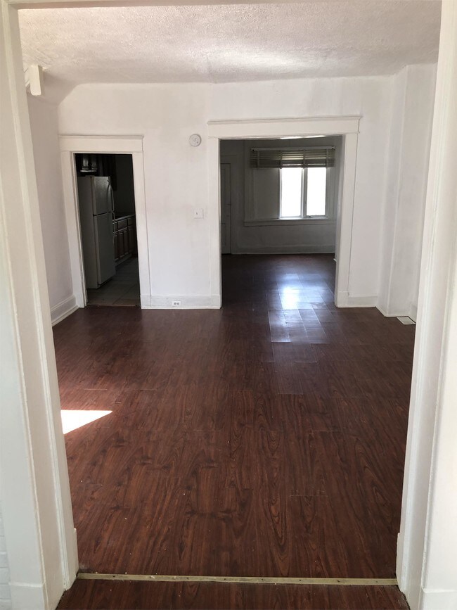 Foto del edificio - 3912 W Garrison Ave