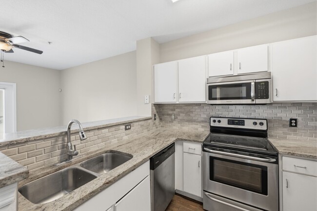 Photo - 1810 E PALM AVE, #1306 - 1810 E PALM AVE, #1306 Apartment