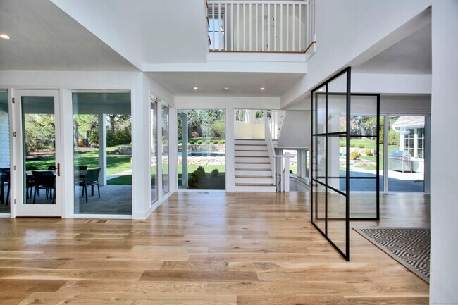 Foto del edificio - 14 Woody Ln