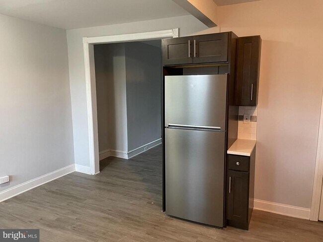 Foto del edificio - 532 E Mayland St