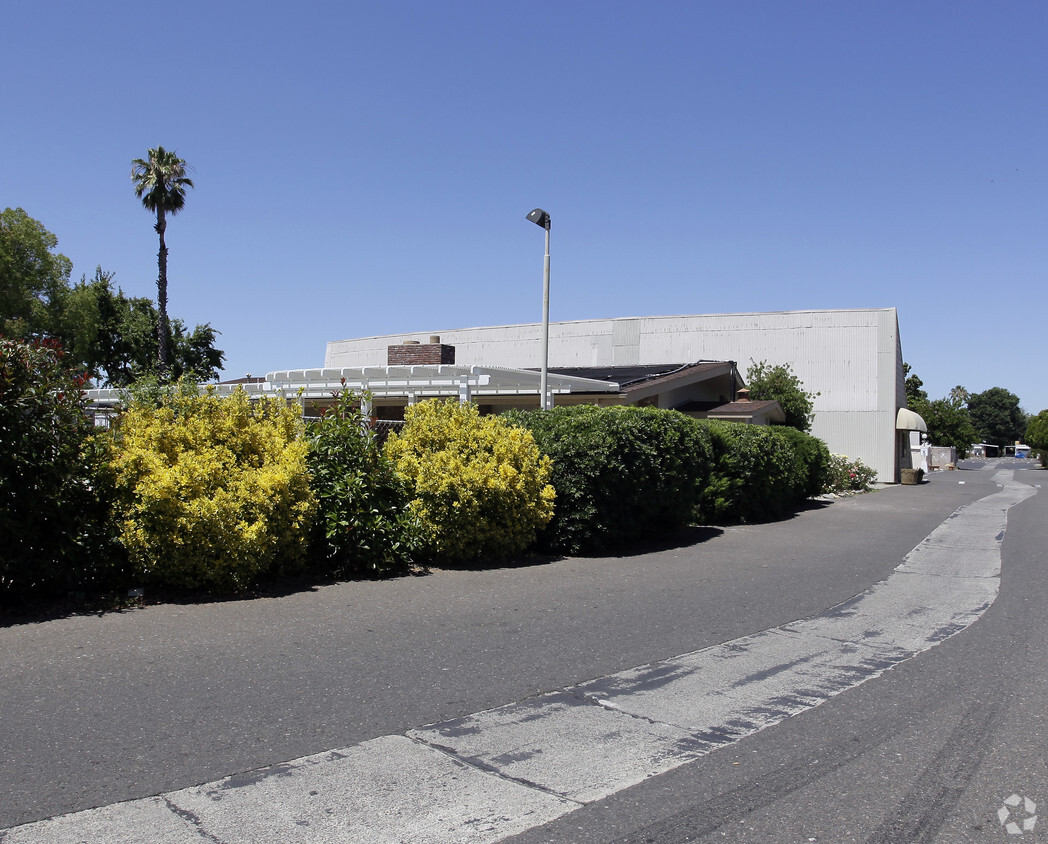 Foto del edificio - El Rancho Mobile Home Park