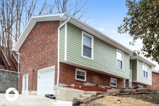 Building Photo - 9104 Royal Oak Dr