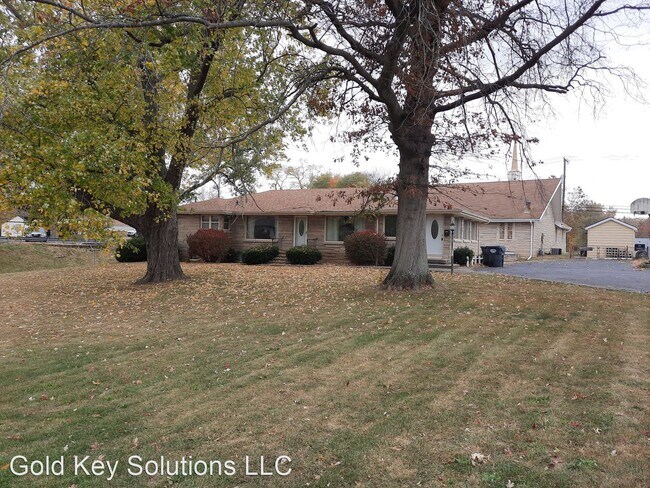 Building Photo - 3 br, 2 bath House - 96 E Plum St