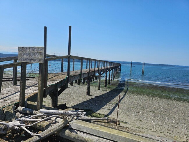 Building Photo - Waterfront two bedroom home in serene sett...