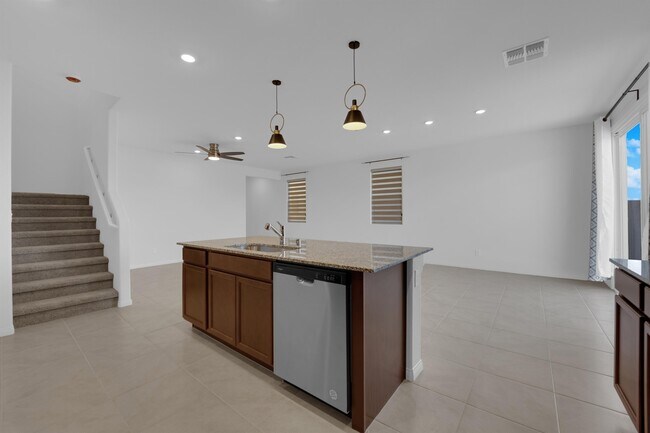 Building Photo - 4171 Scarlet Cob Ave