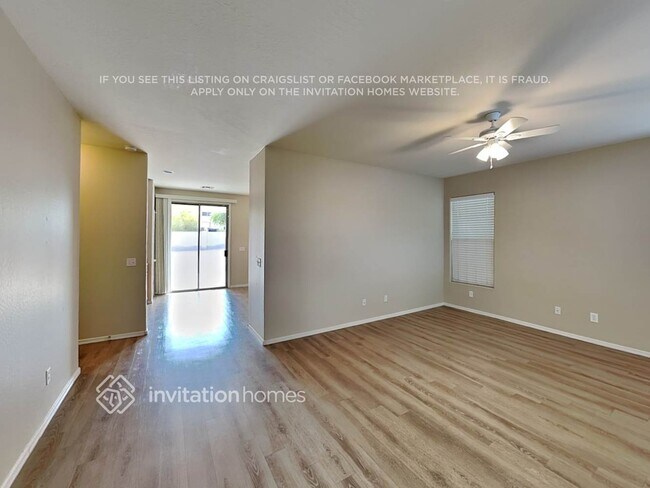 Foto del edificio - 3825 S 100th Ave