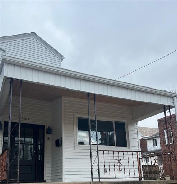 Building Photo - 135 4th St