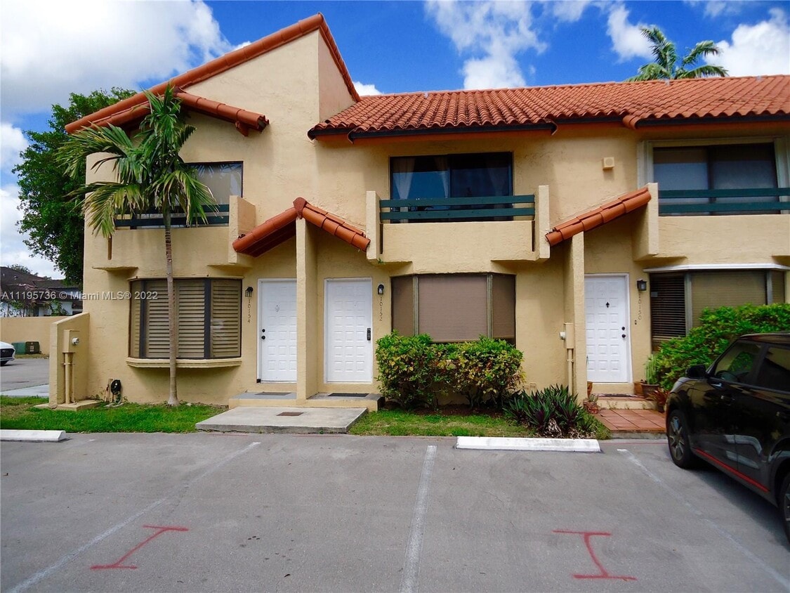 10152 SW 77th Ct, Miami, FL 33156 Townhome Rentals in Miami FL