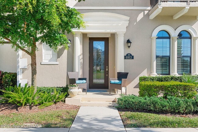 Building Photo - 6913 Vista Hermosa Dr