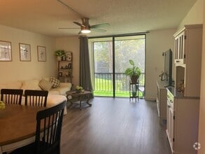 Building Photo - 5160 Las Verdes Cir