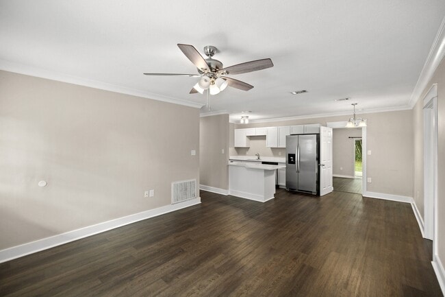 Foto del edificio - 200 Spencer Dr