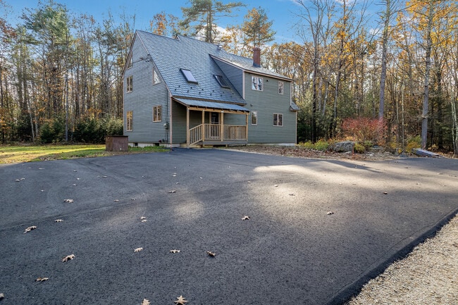 Building Photo - 7 Peyslan Ln