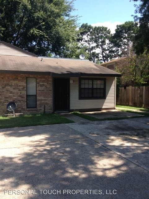 Building Photo - 8733 GSRI Ave