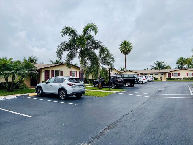 Building Photo - 2960 Crosley Dr E