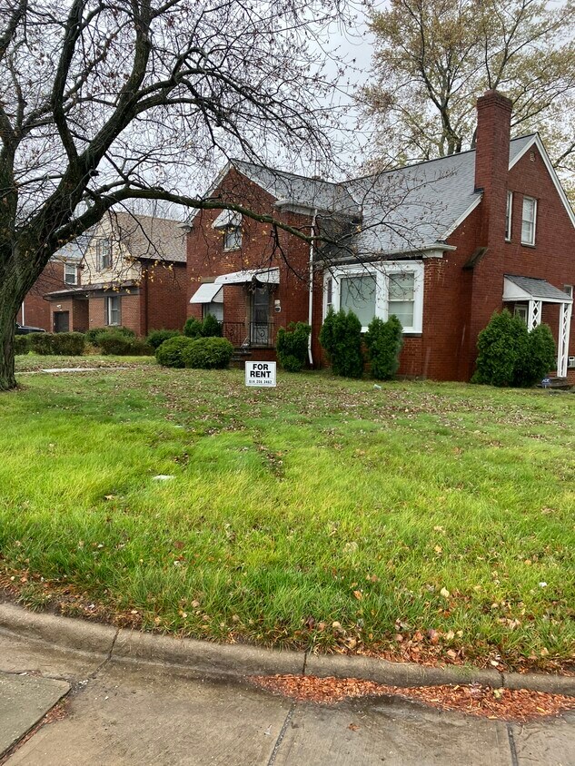 14397 Cedar Rd, South Euclid, OH 44121 House Rental in South Euclid