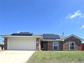 Building Photo - 5705 Mandalay Dr