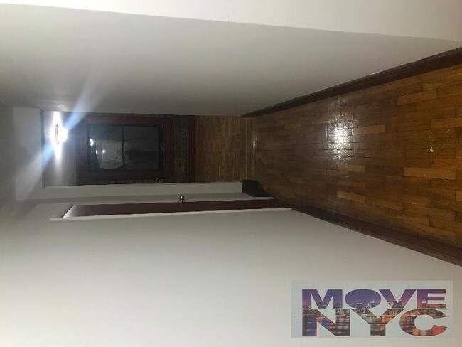Building Photo - 621 W 189th St